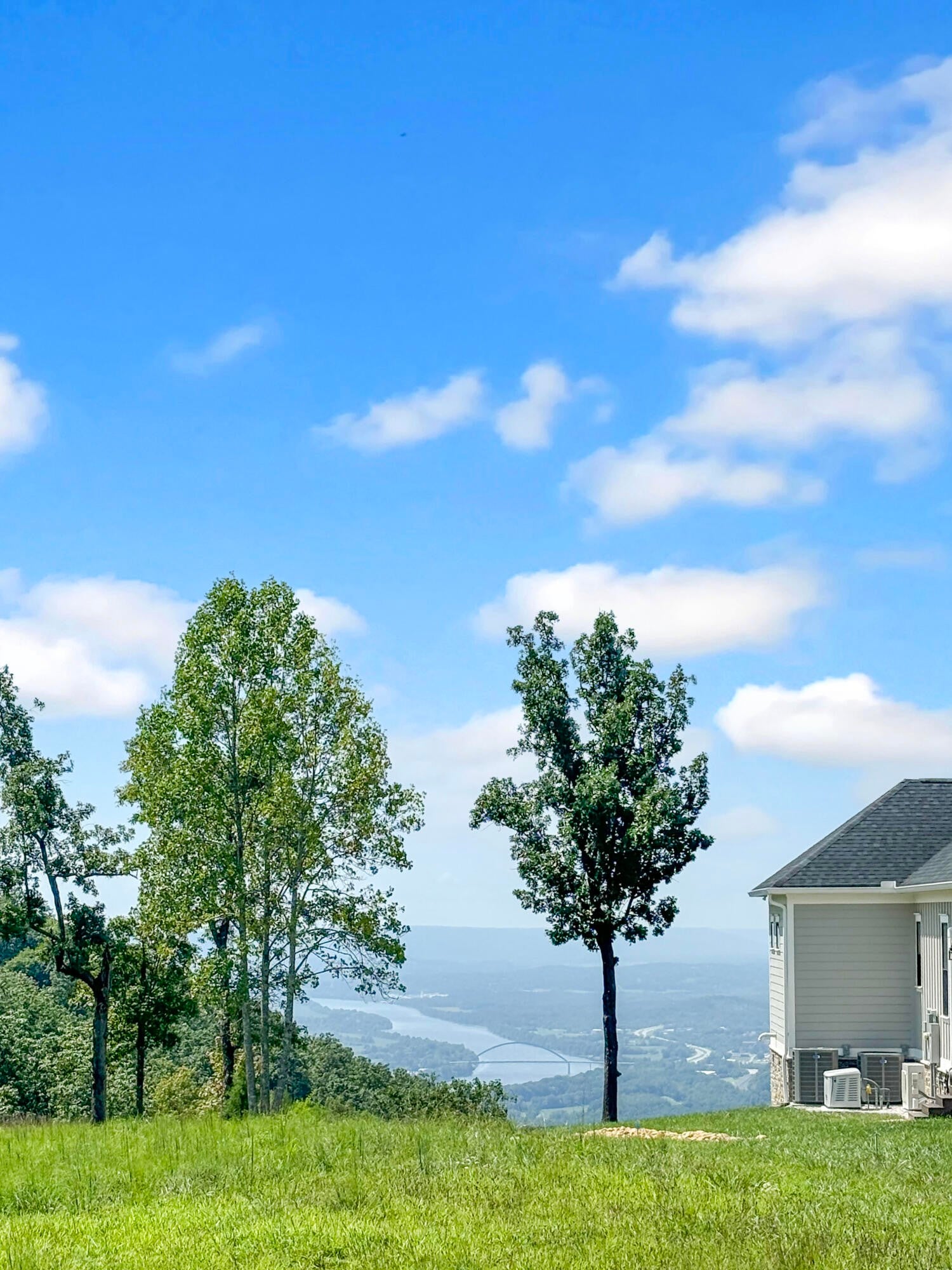 815 River Bluffs Drive