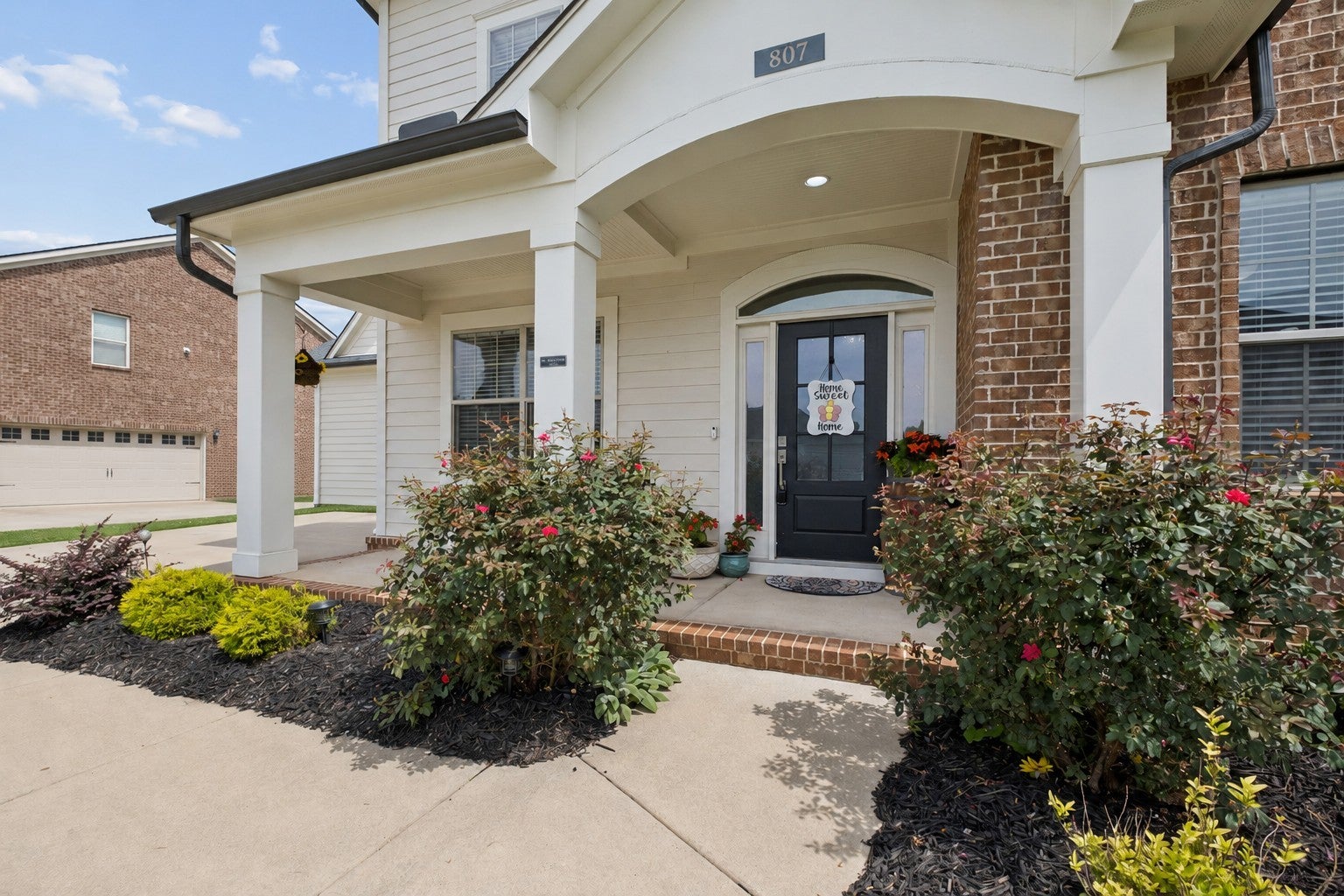 807 Sapphire Dr