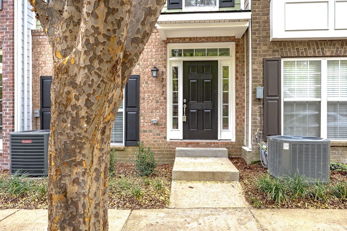 3-bed home for sale in Antioch, TN 37013, 8222 Lenox Creekside Dr 8222 Lenox Creekside Dr, Antioch TN 37013 3-bed home, photo 3 of 43
