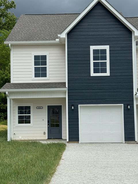 621 S Wall St, Shelbyville, TN 37160 - MLS#: 2650836