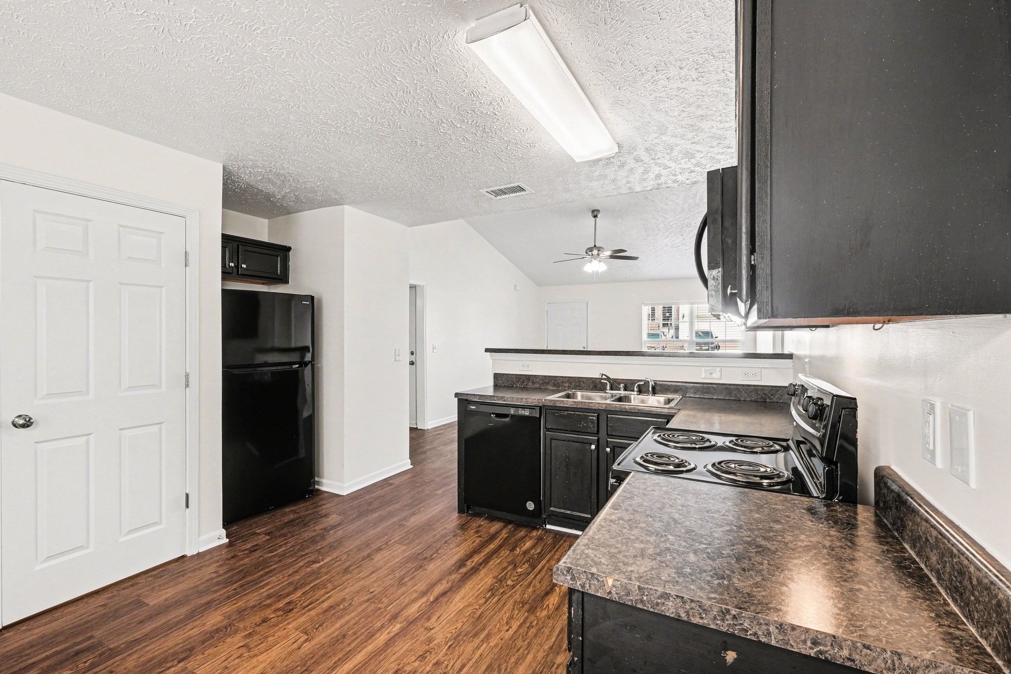 1375 E Nir Shreibman Blvd