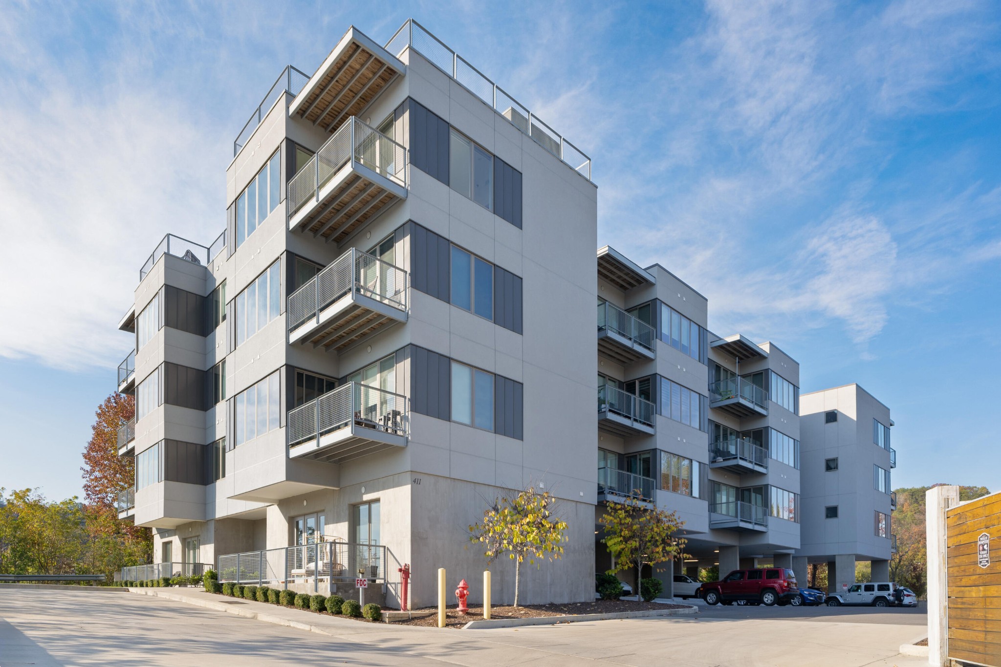 411 Fairpoint Street 306