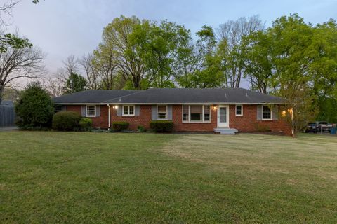307 Shepherd Hills Dr Madison TN 37115