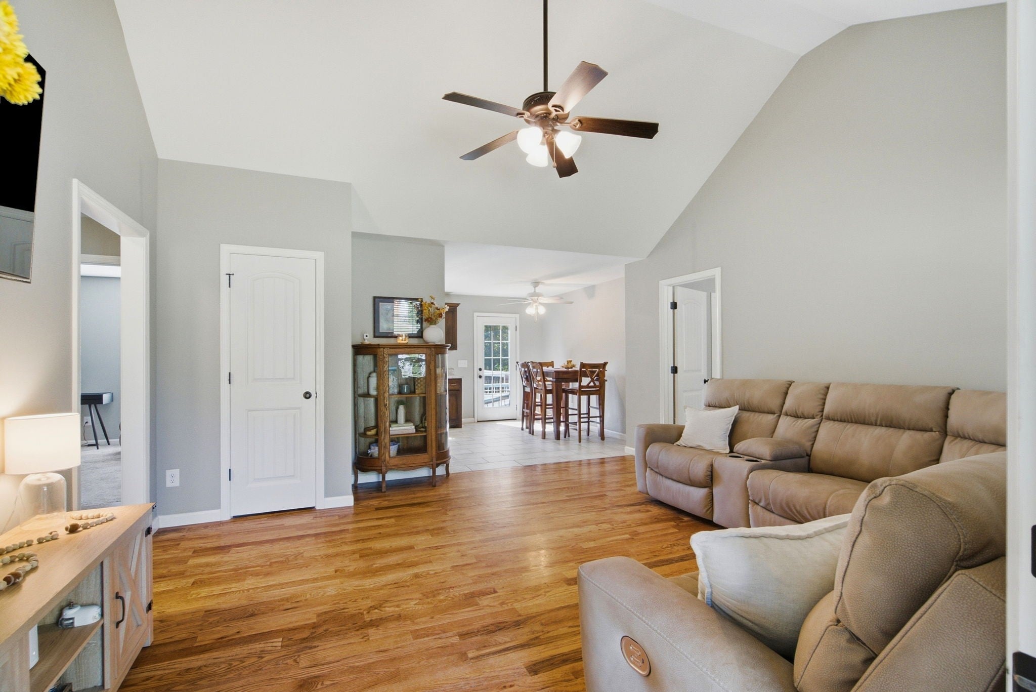 229 Staggs Dr