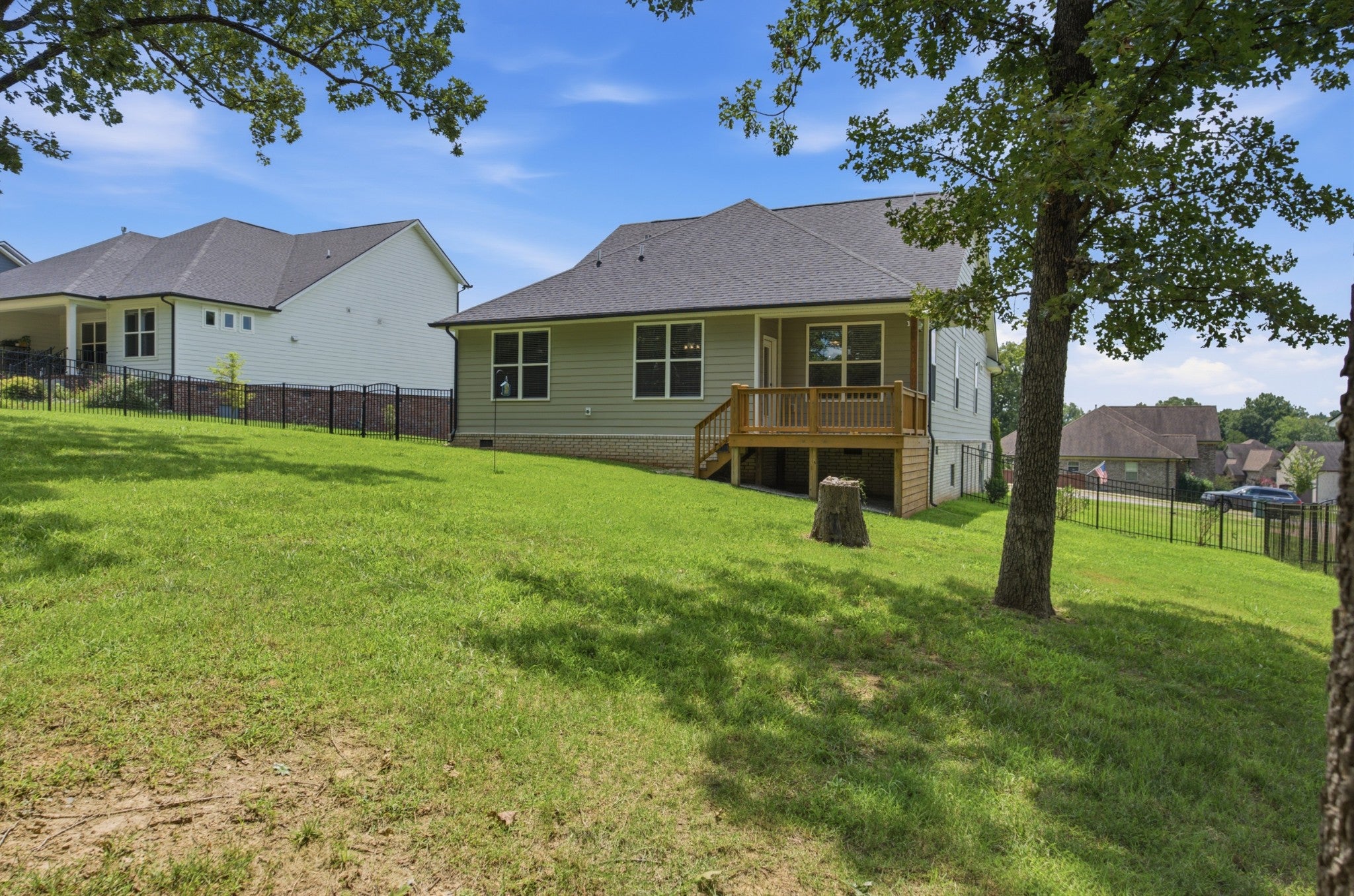 271 Christine Dr