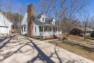 1051 Alex Dr