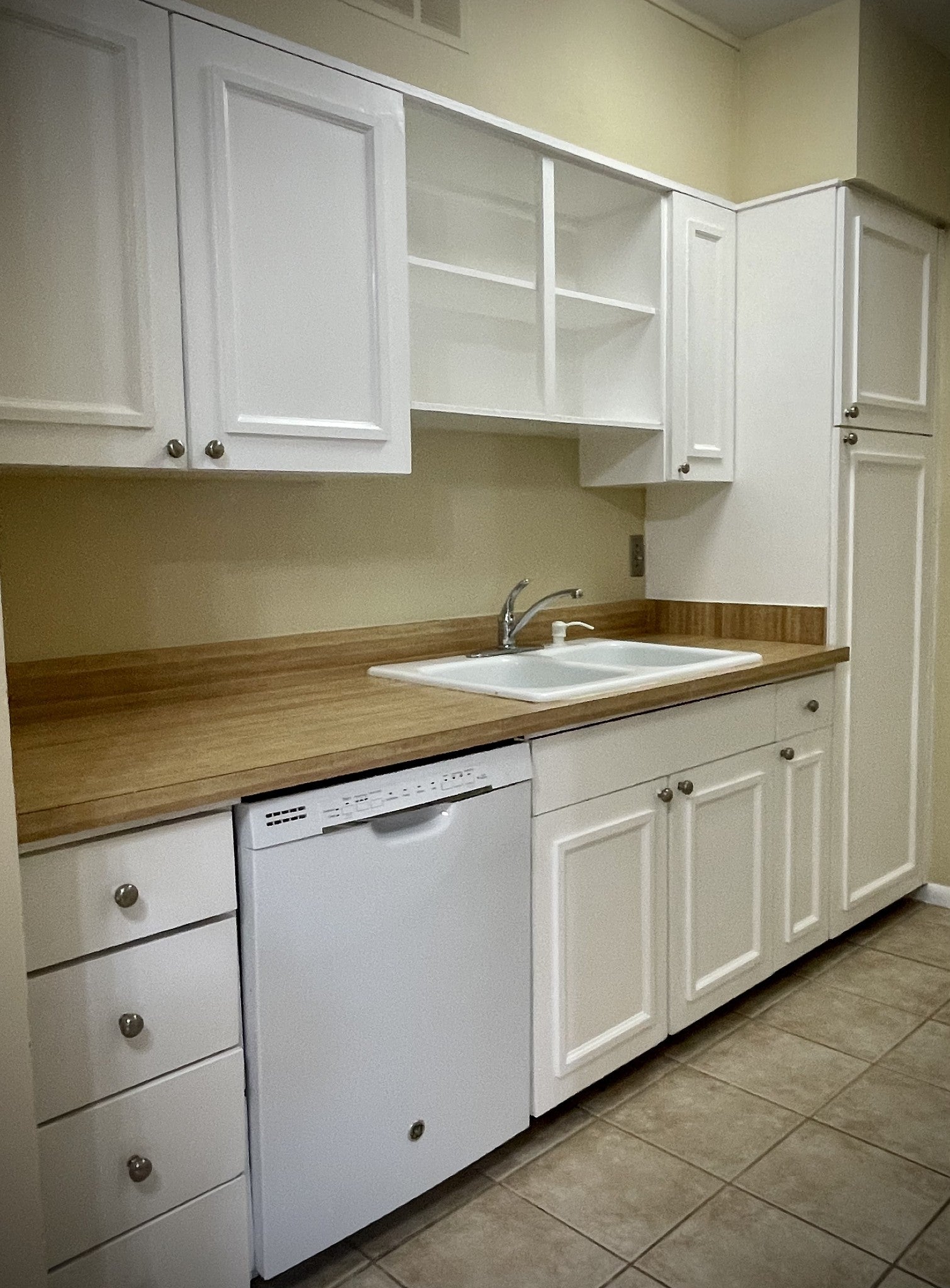 3909 Whitland Ave 108