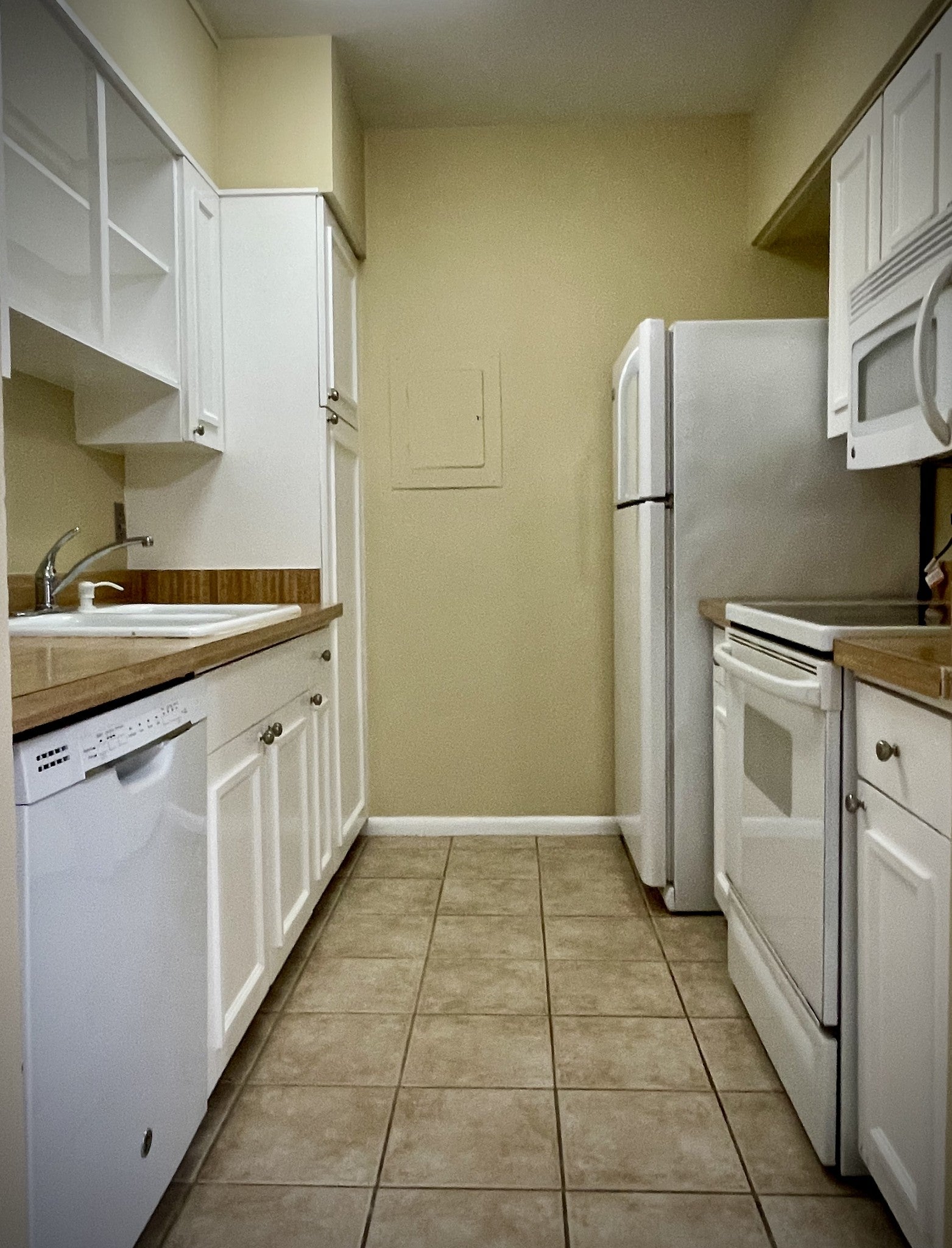 3909 Whitland Ave 108