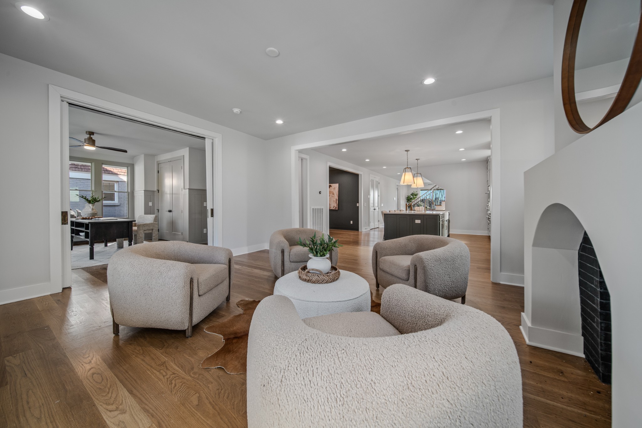 1405 Ashwood Ave