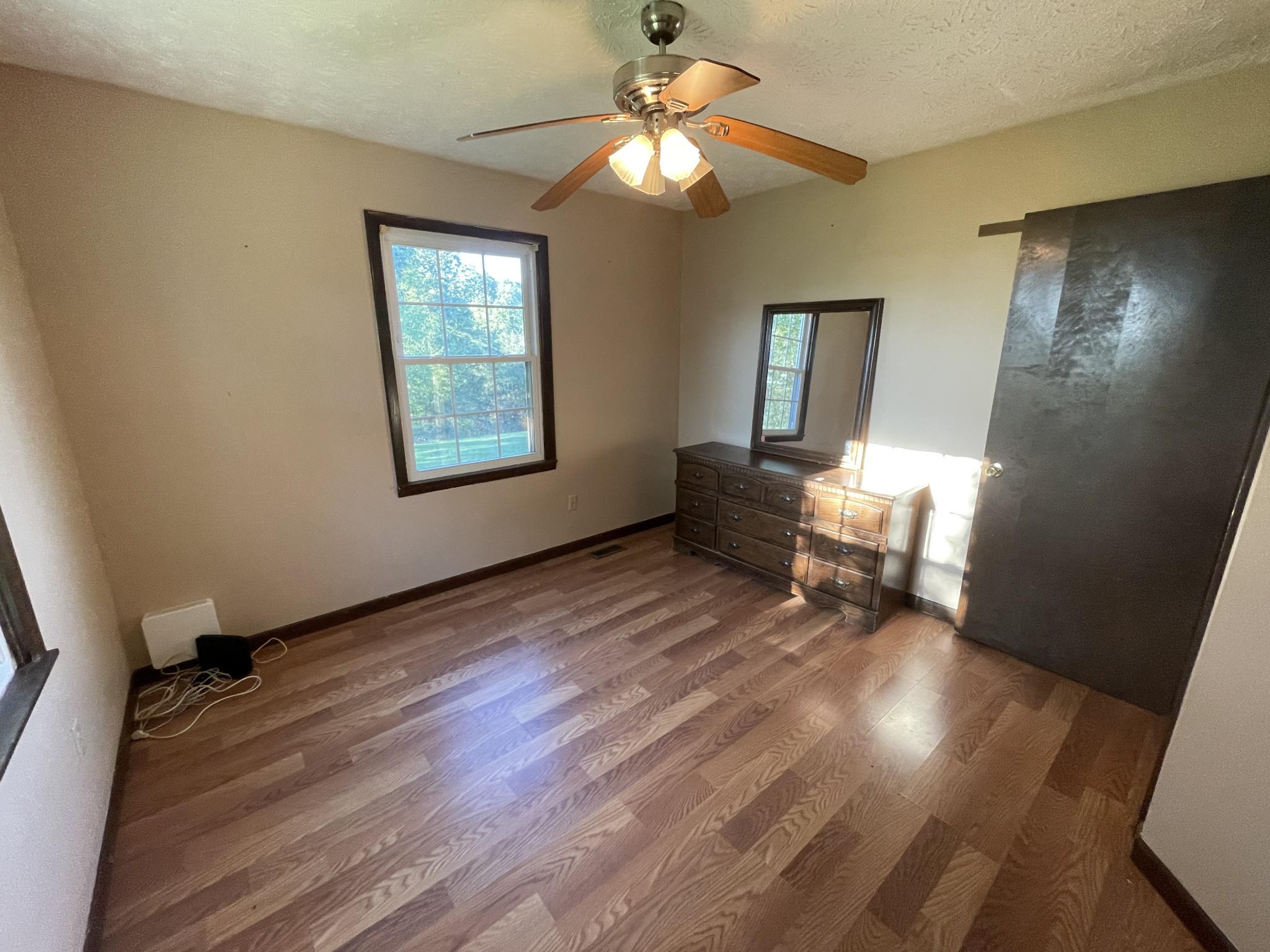 745 Moore Hollow Rd