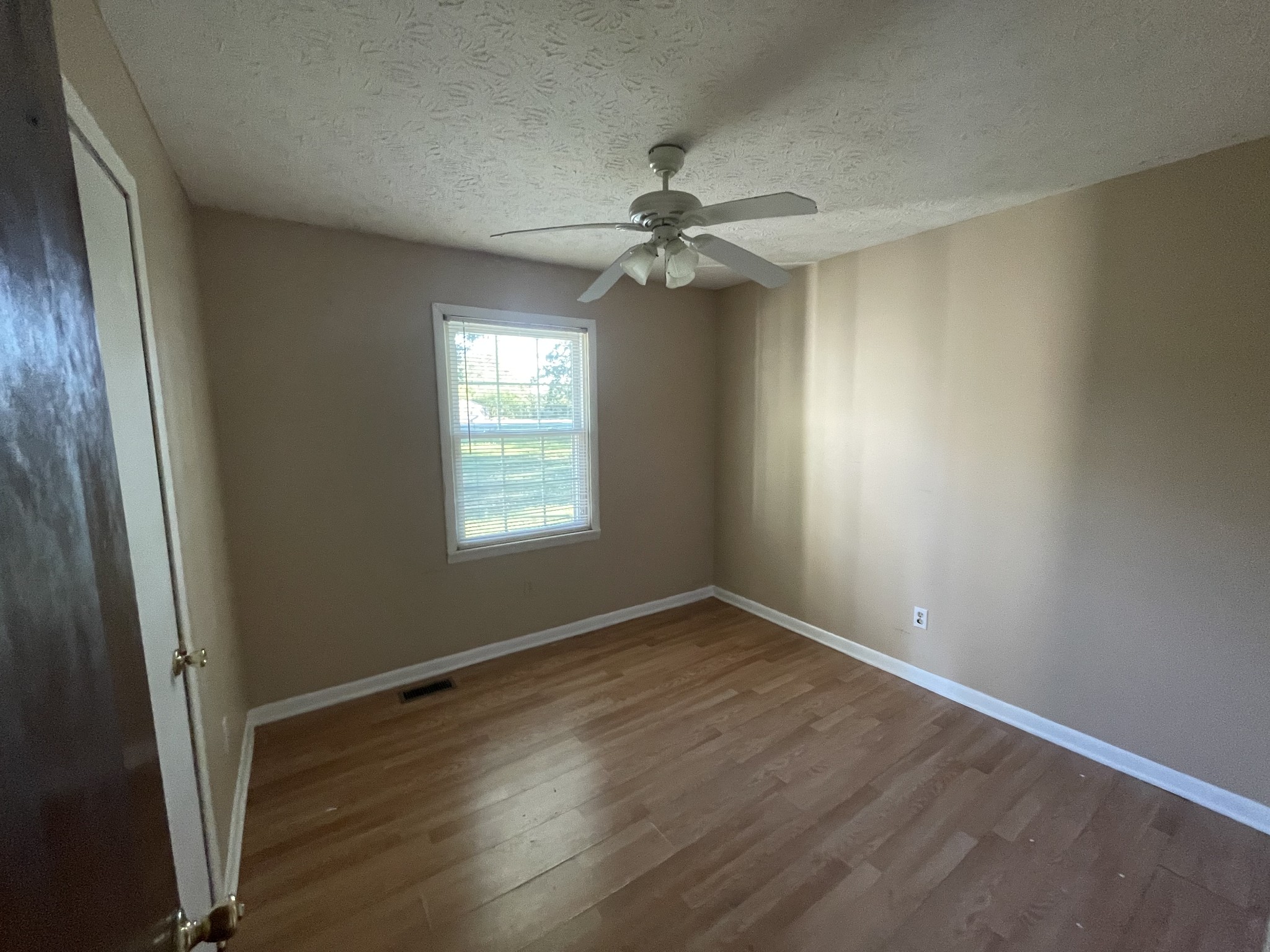 745 Moore Hollow Rd