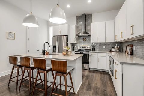 333 Douglas Ave 2 Nashville TN 37207