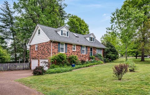 4324 Baton Rouge Dr Hermitage TN 37076