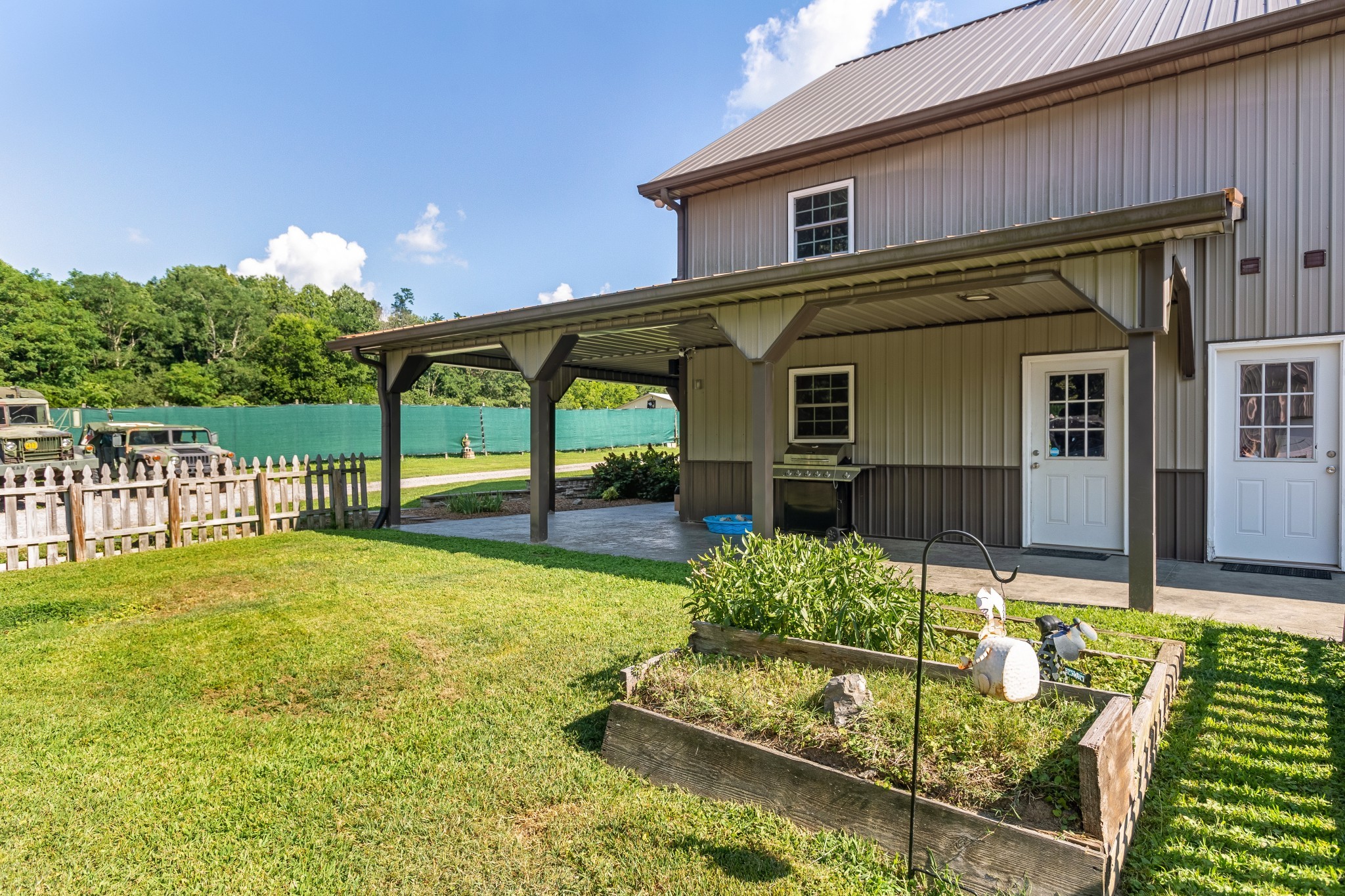 6090 Dividing Ridge Rd