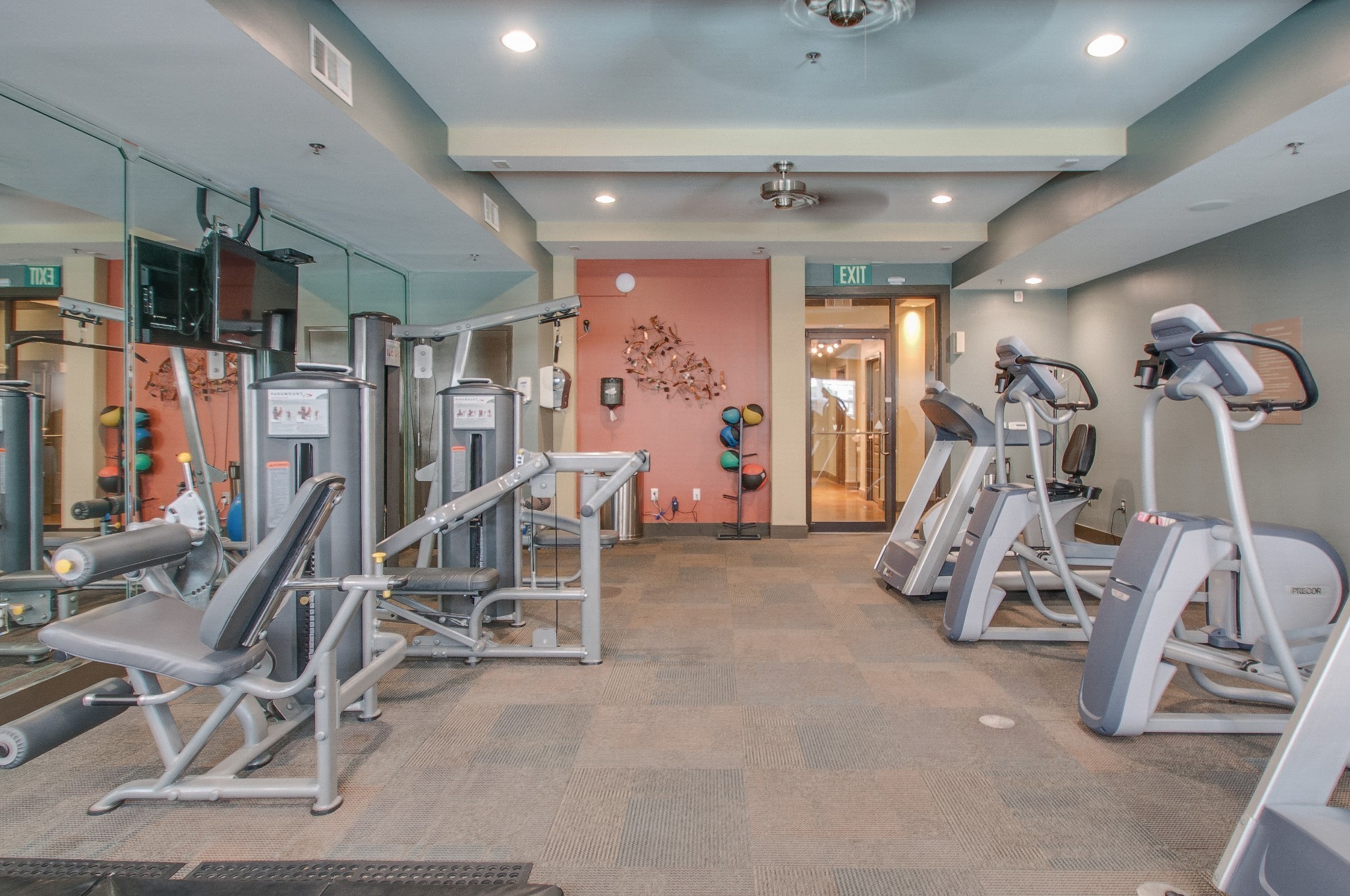 3000 Vanderbilt Pl 213