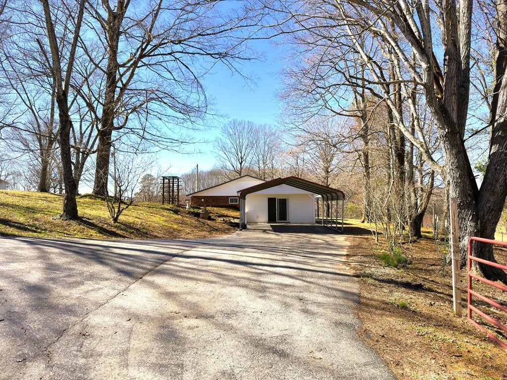 1152 Dogwalk Rd