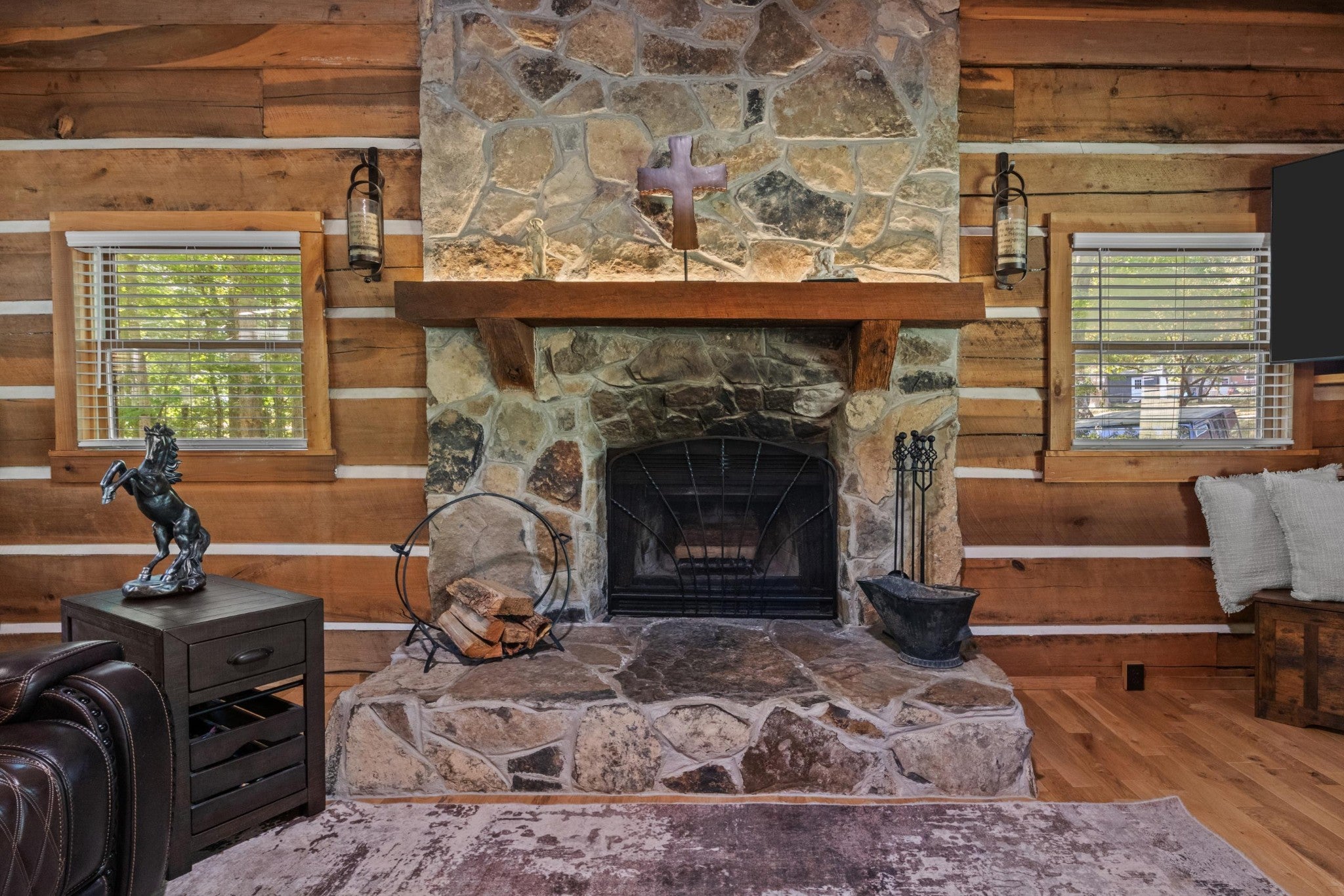 312 Broadview Dr