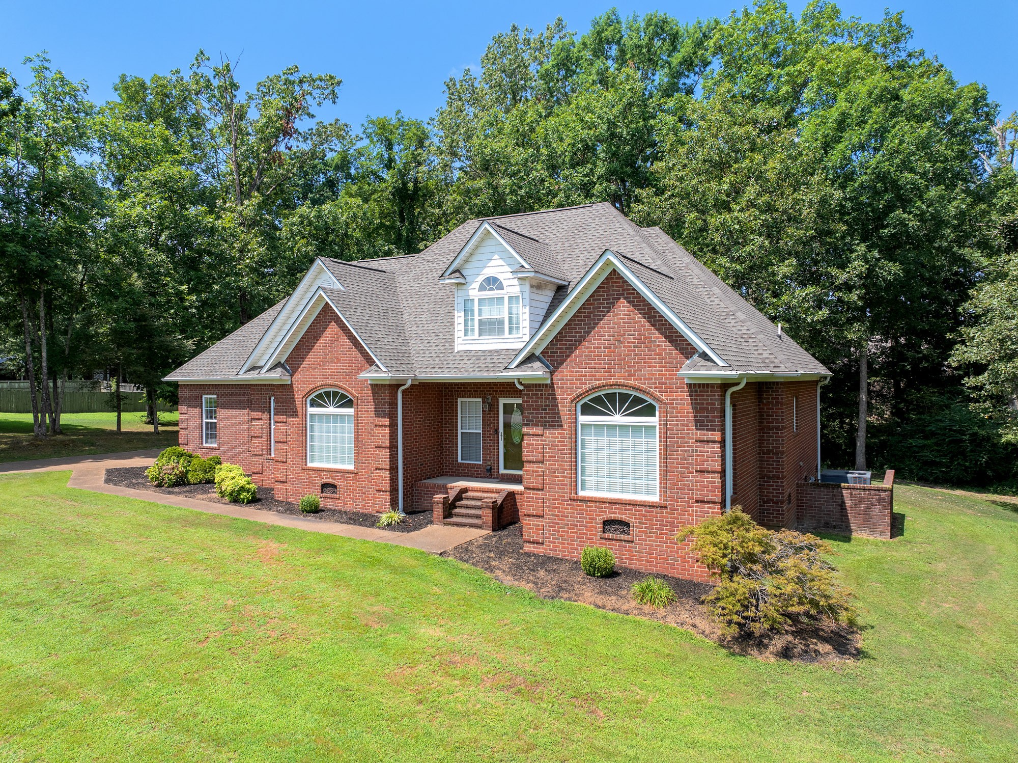 78 Joy Ln