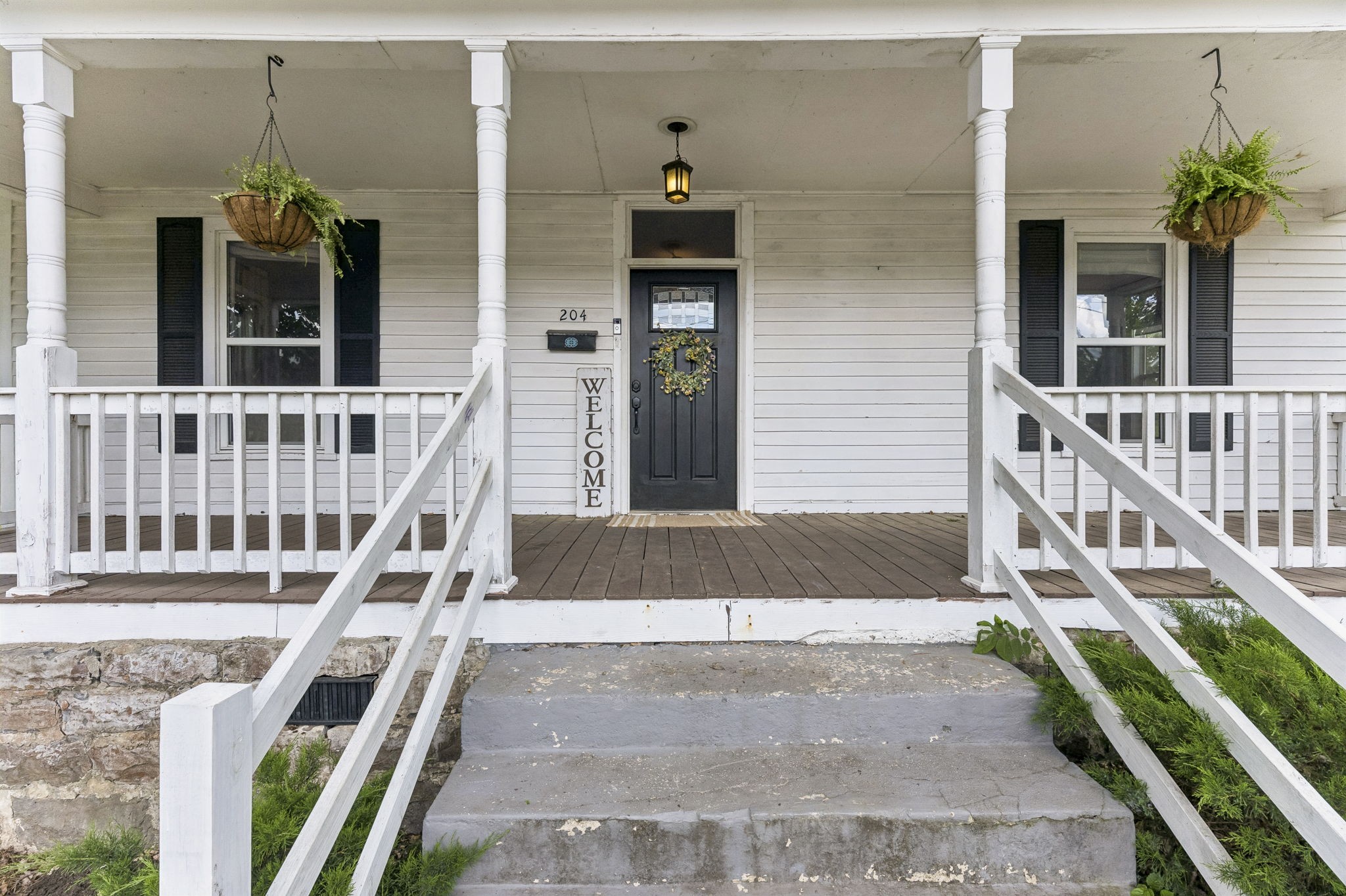 204 Jefferson Ave E