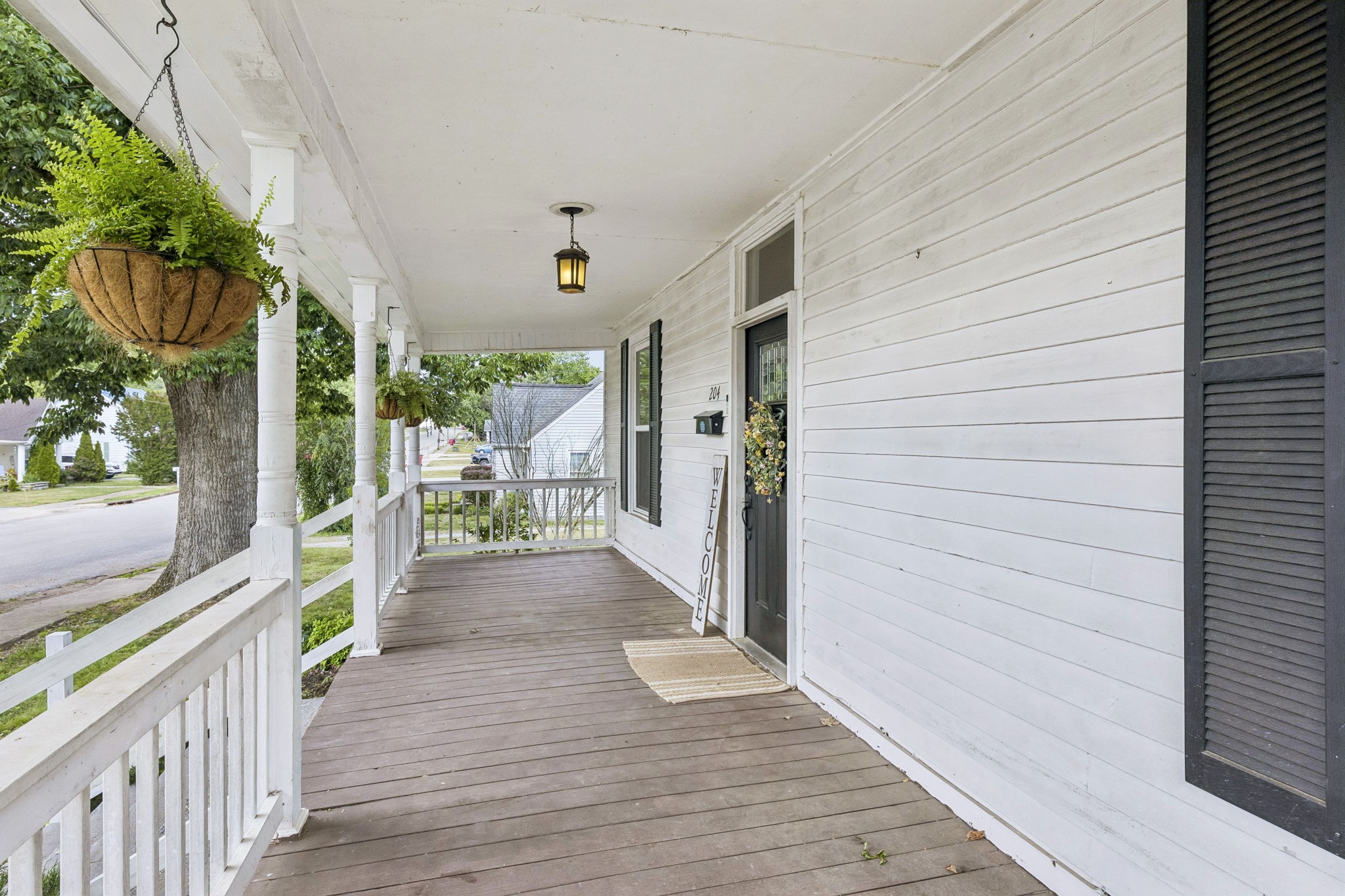 204 Jefferson Ave E