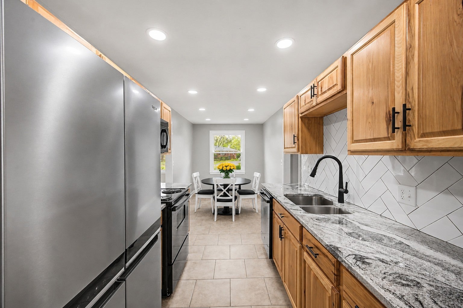 304 Leo Ct