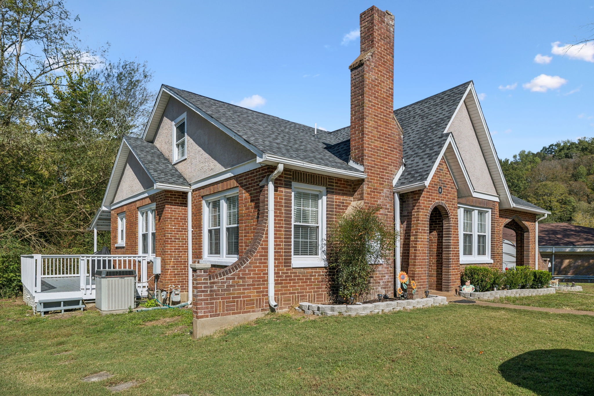 111 Oak Grove Rd