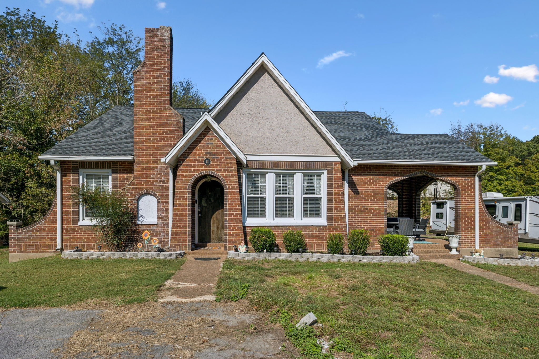 111 Oak Grove Rd