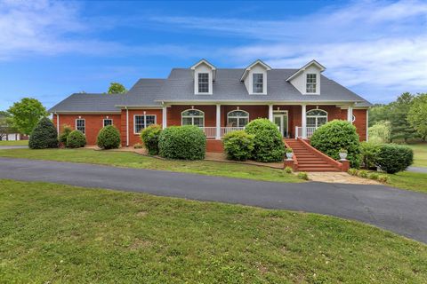1304 Pimlico Pl Columbia TN 38401