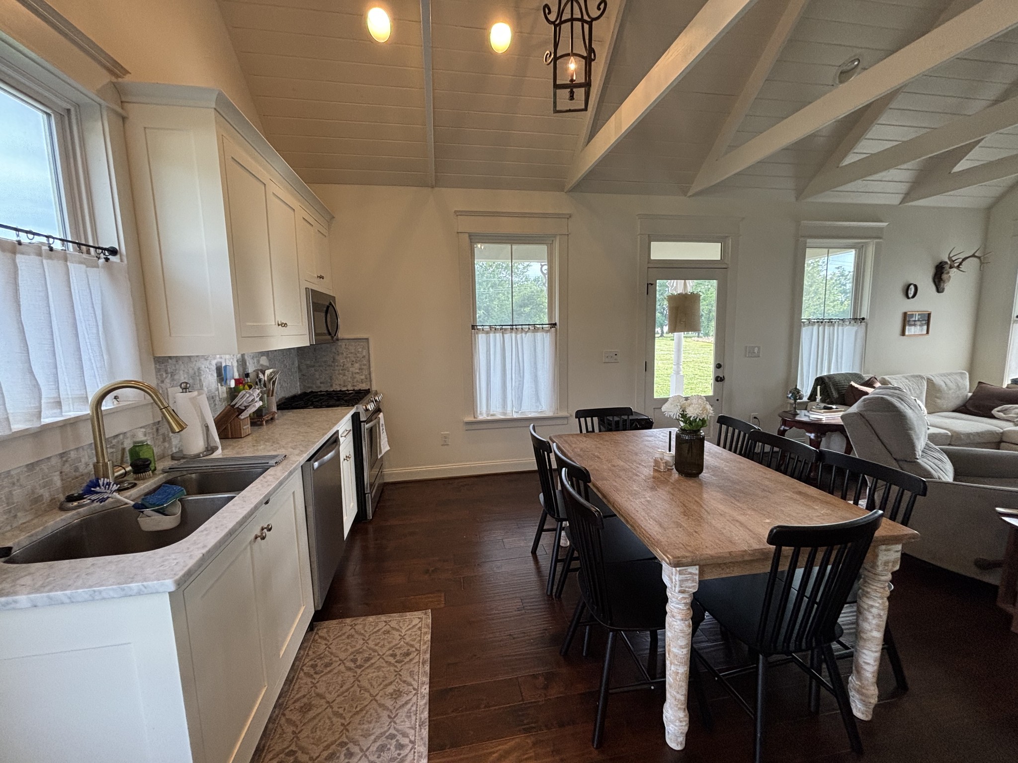 1687 Georgia Crossing Rd