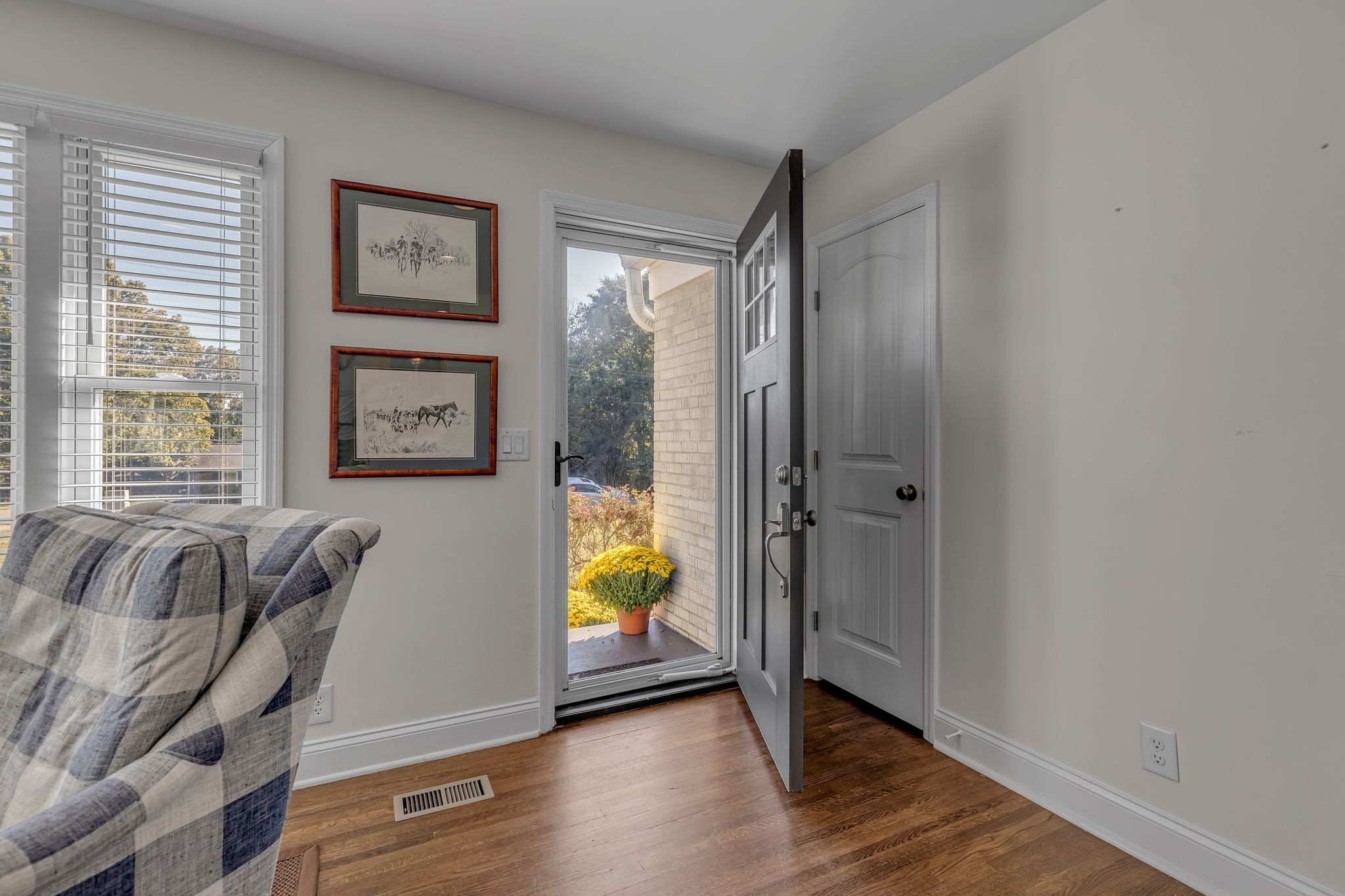 526 Inwood Dr