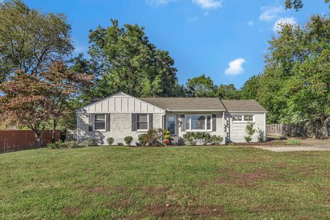 526 Inwood Dr Nashville TN 37211