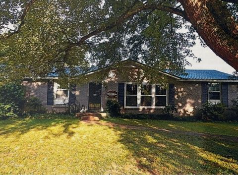 407 Jordan Rd Clarksville TN 37042