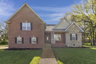 105 Savo Bay Hendersonville TN 37075