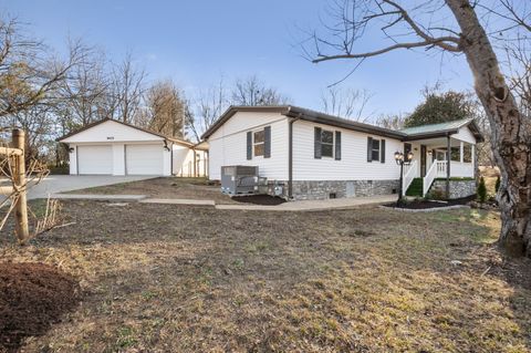 9475 Sugar Tree Dr, Bon Aqua, TN 37025 - MLS#: 2804002