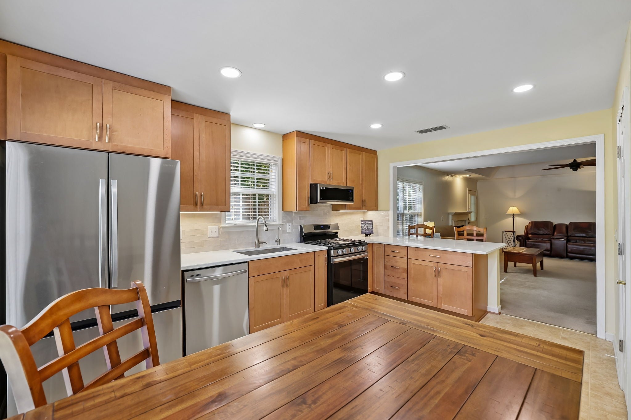 528 Village Green Cir