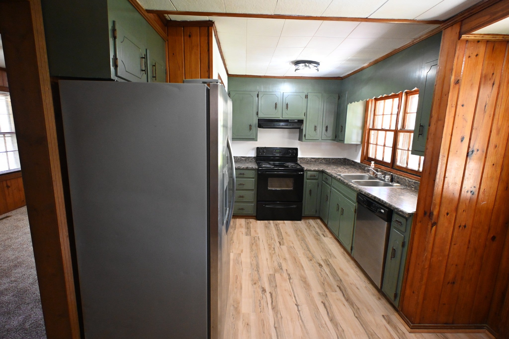 320 Breeding Ln