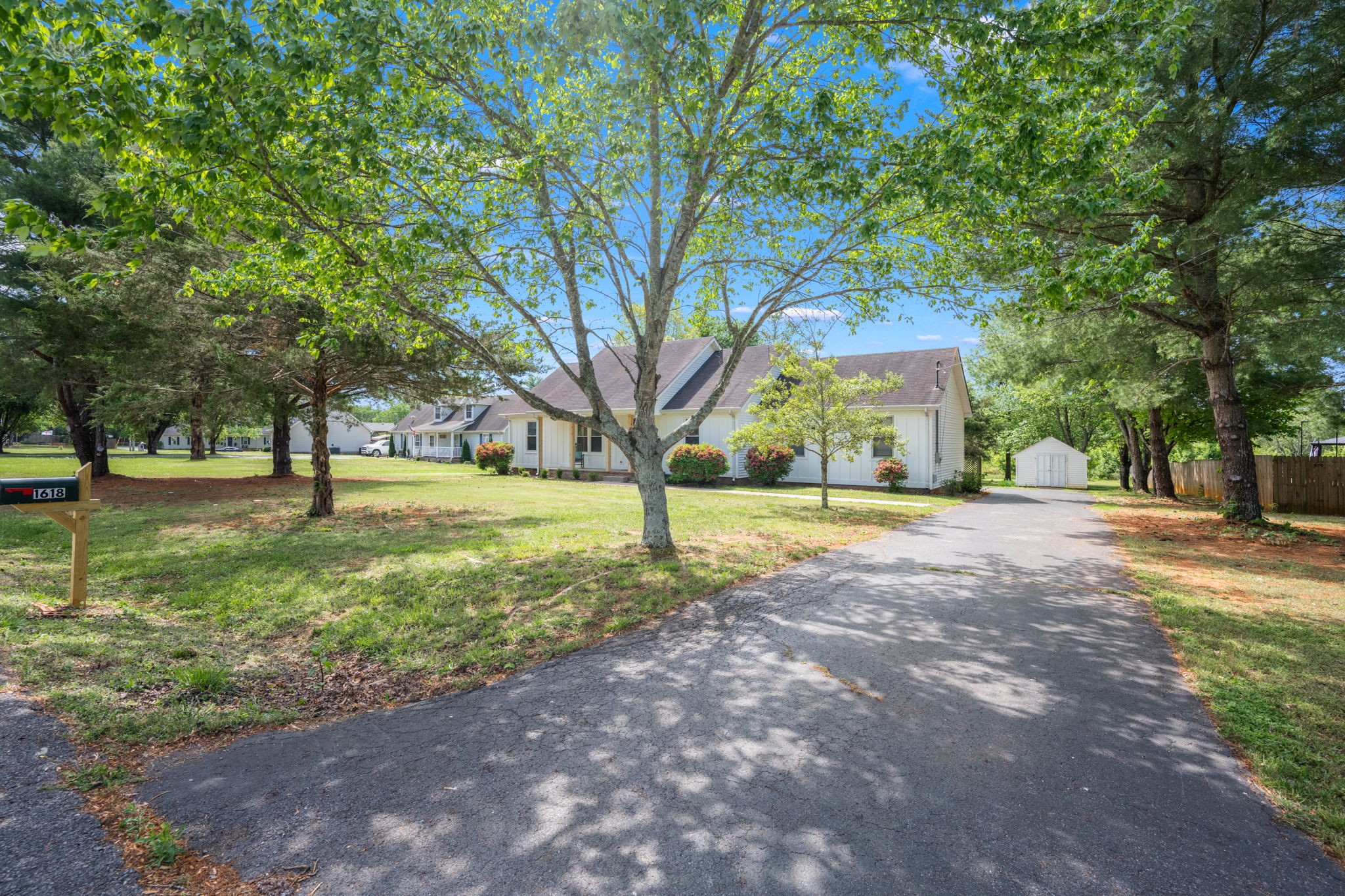 1618 Windy Meadow Dr