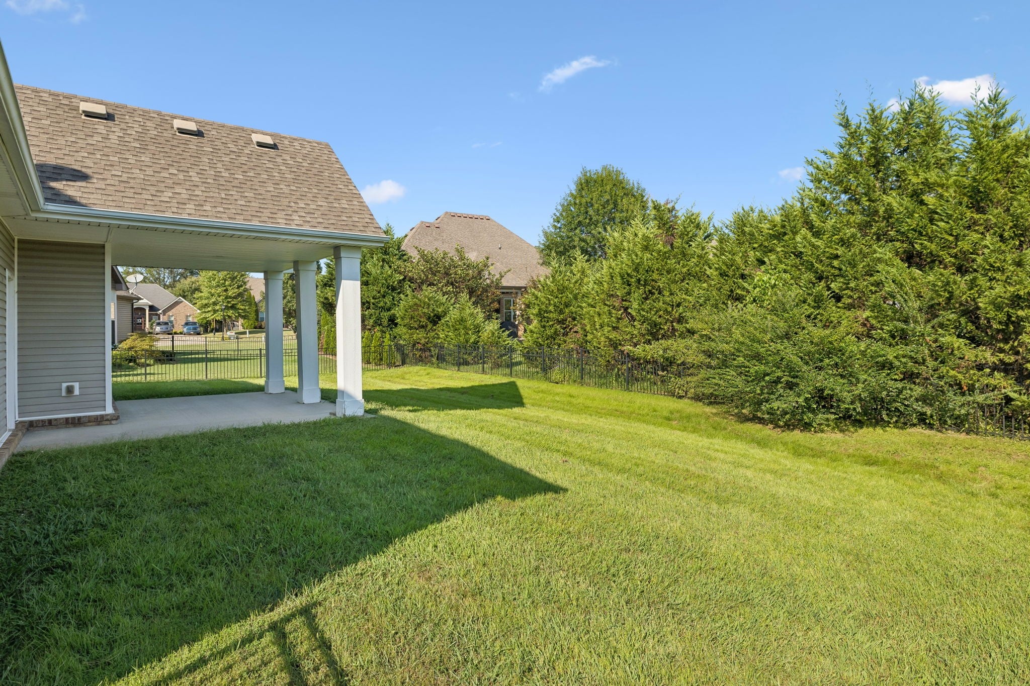 1057 Willow Cir