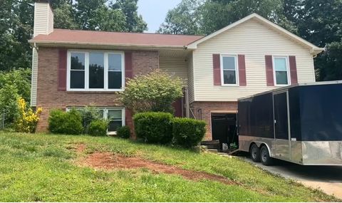 1215 Verkler Dr Clarksville TN 37042