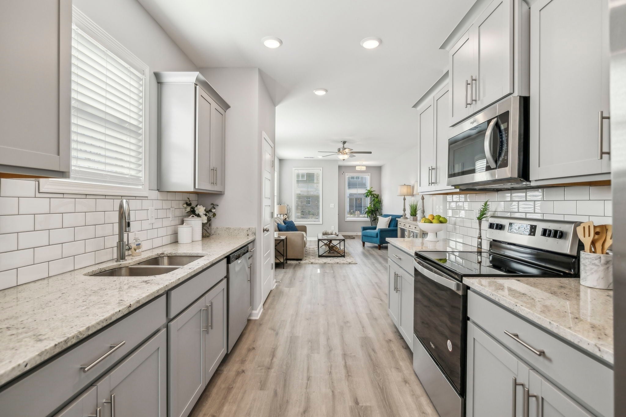 449 West Adams Ave