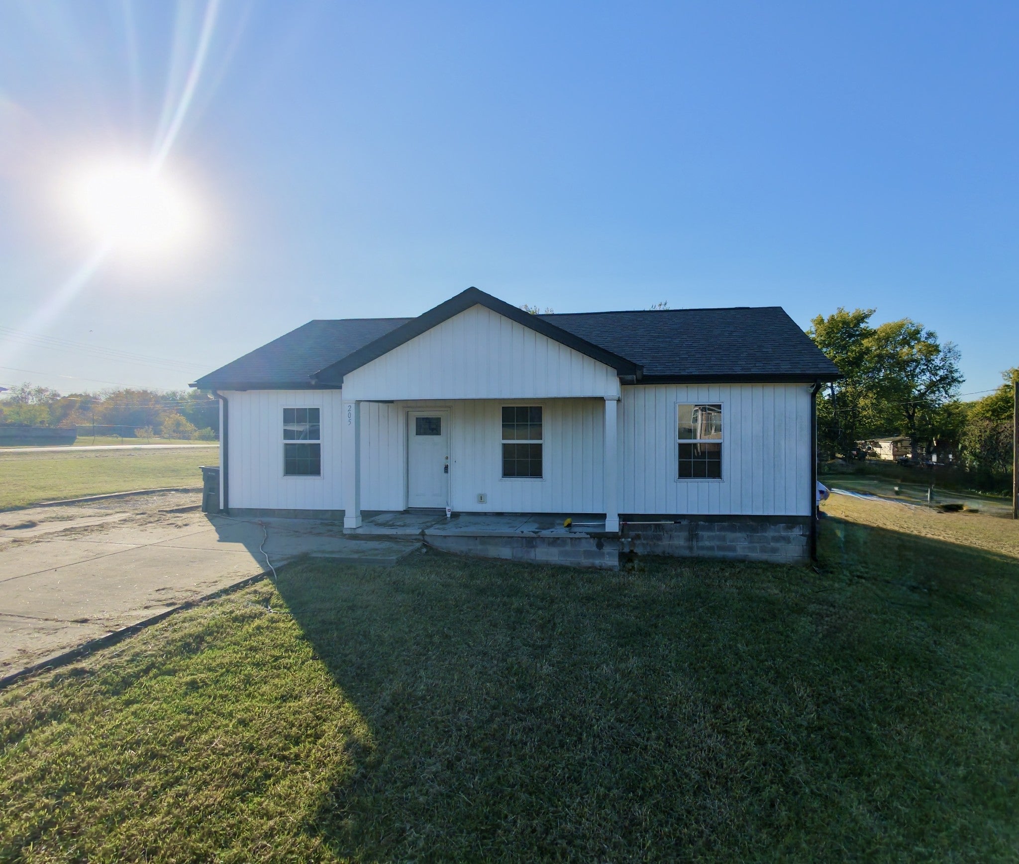 205 Arkansas Ave