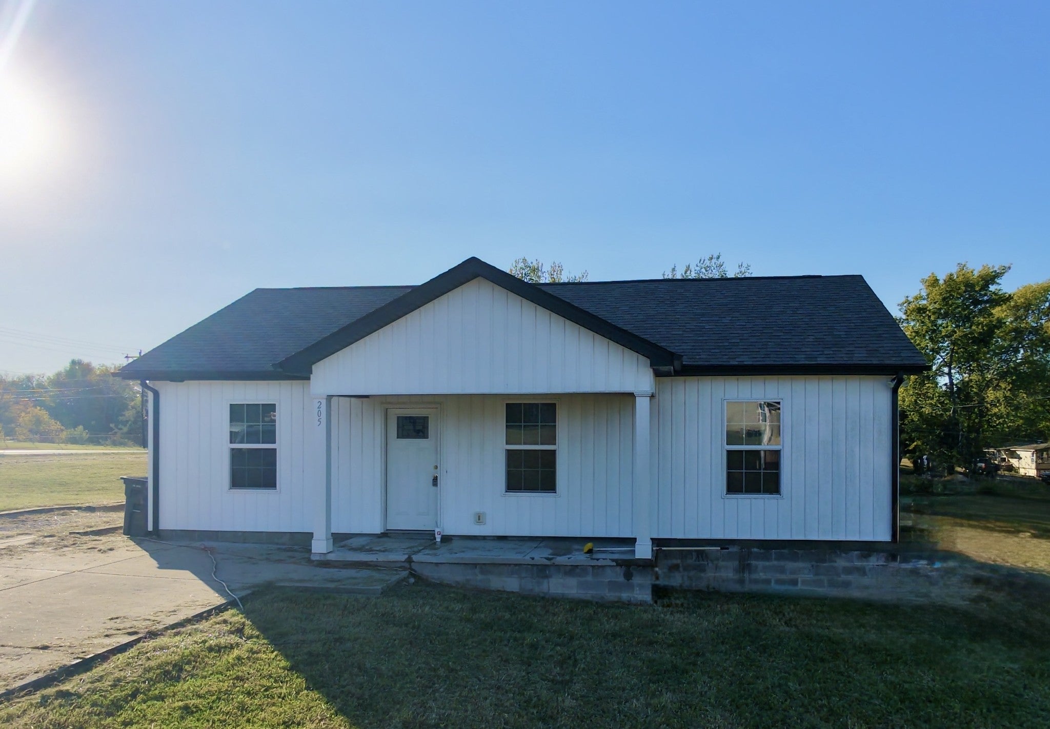 205 Arkansas Ave