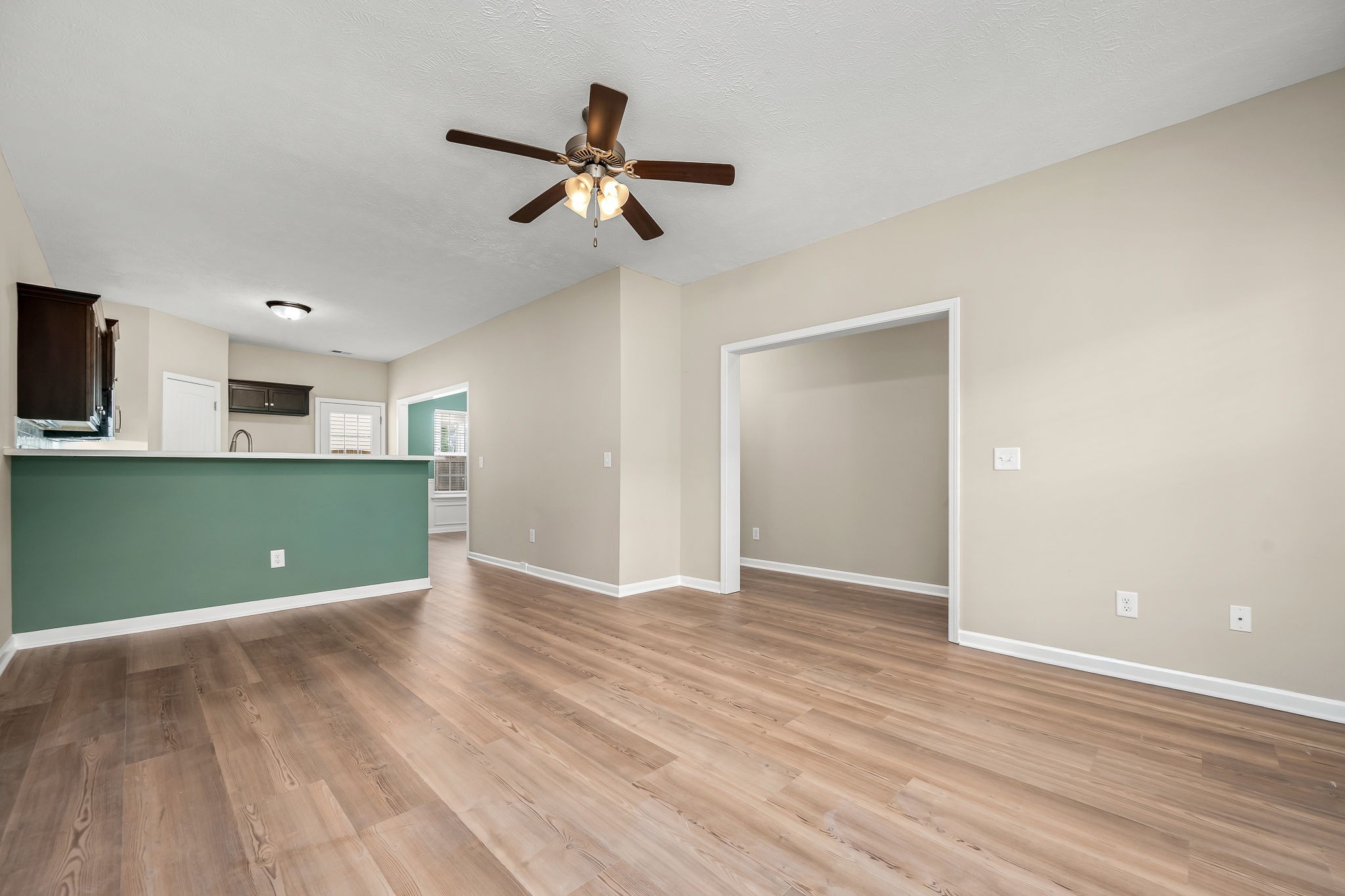 2346 New Holland Cir