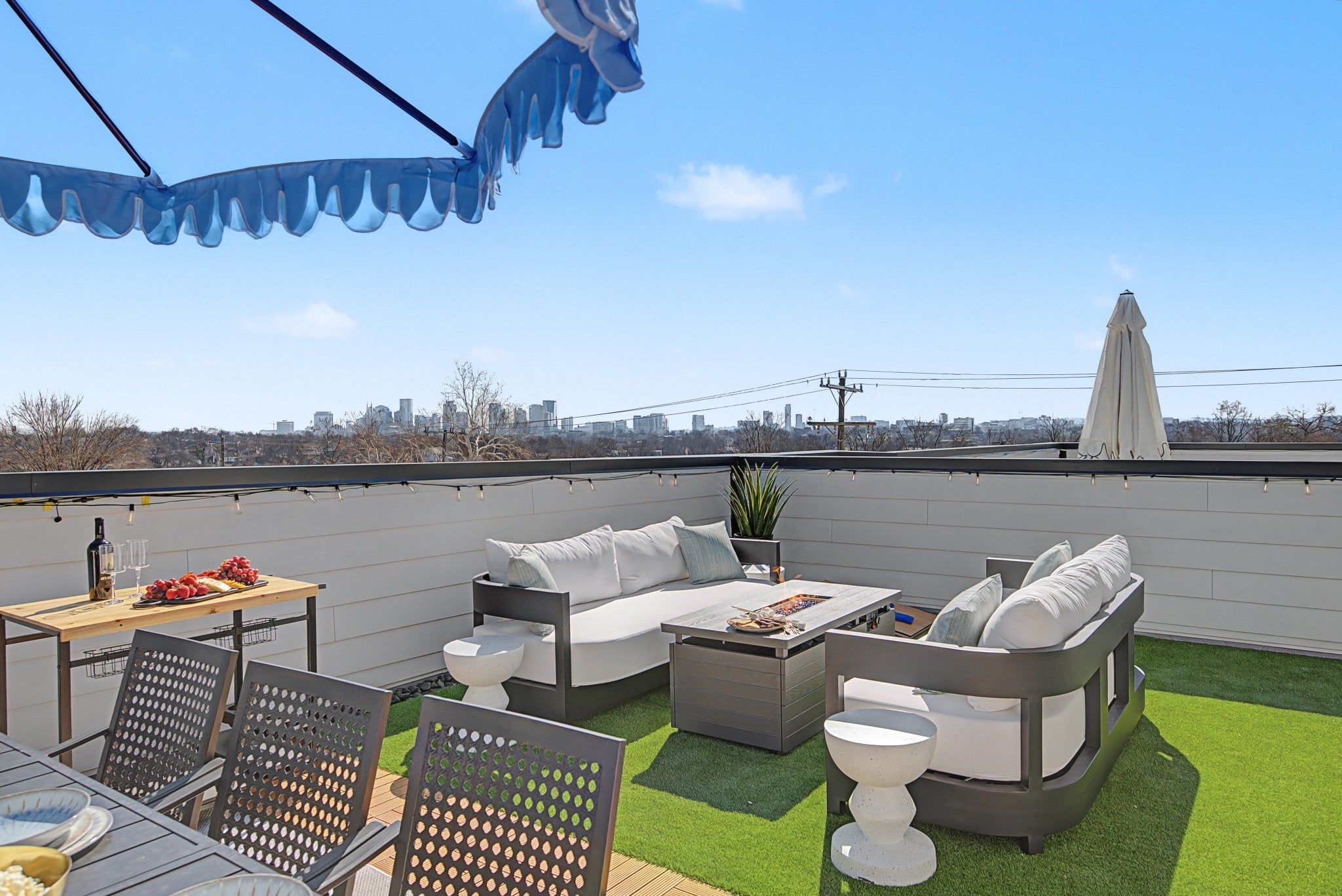 4-bed condo for sale in Nashville, TN 37208, 2206 Clarksville Pike 2206 Clarksville Pike, Nashville TN 37208 4-bed condo, photo 1 of 59