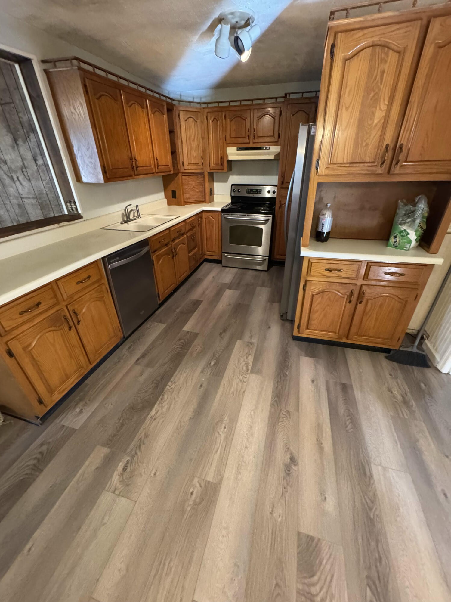 3431 Van Buren Street