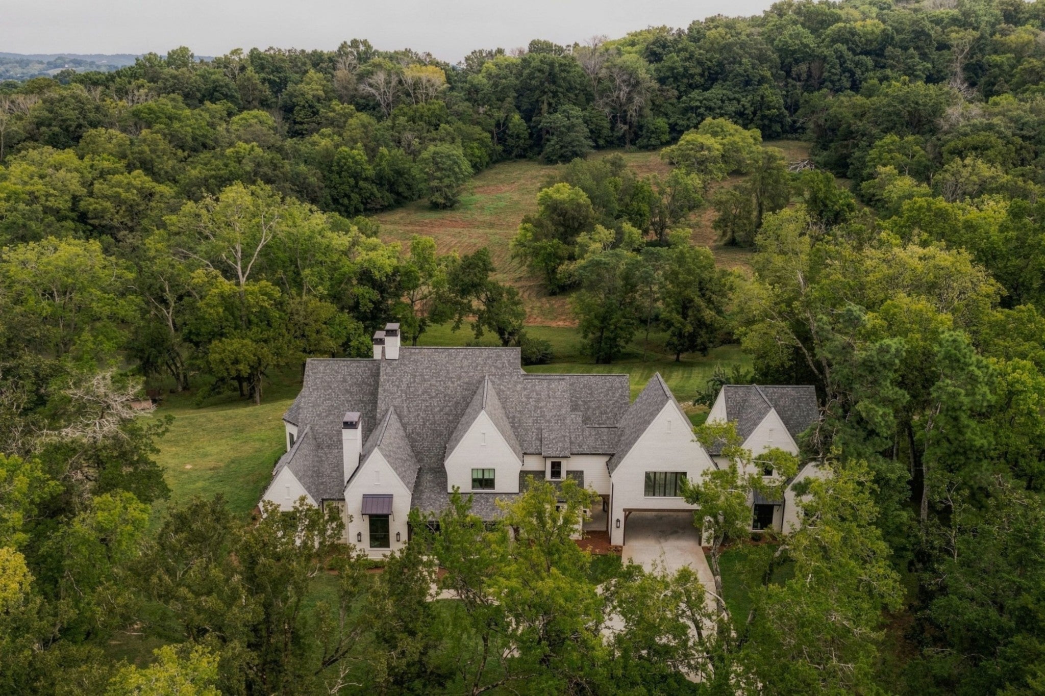 698 Sneed Rd W
