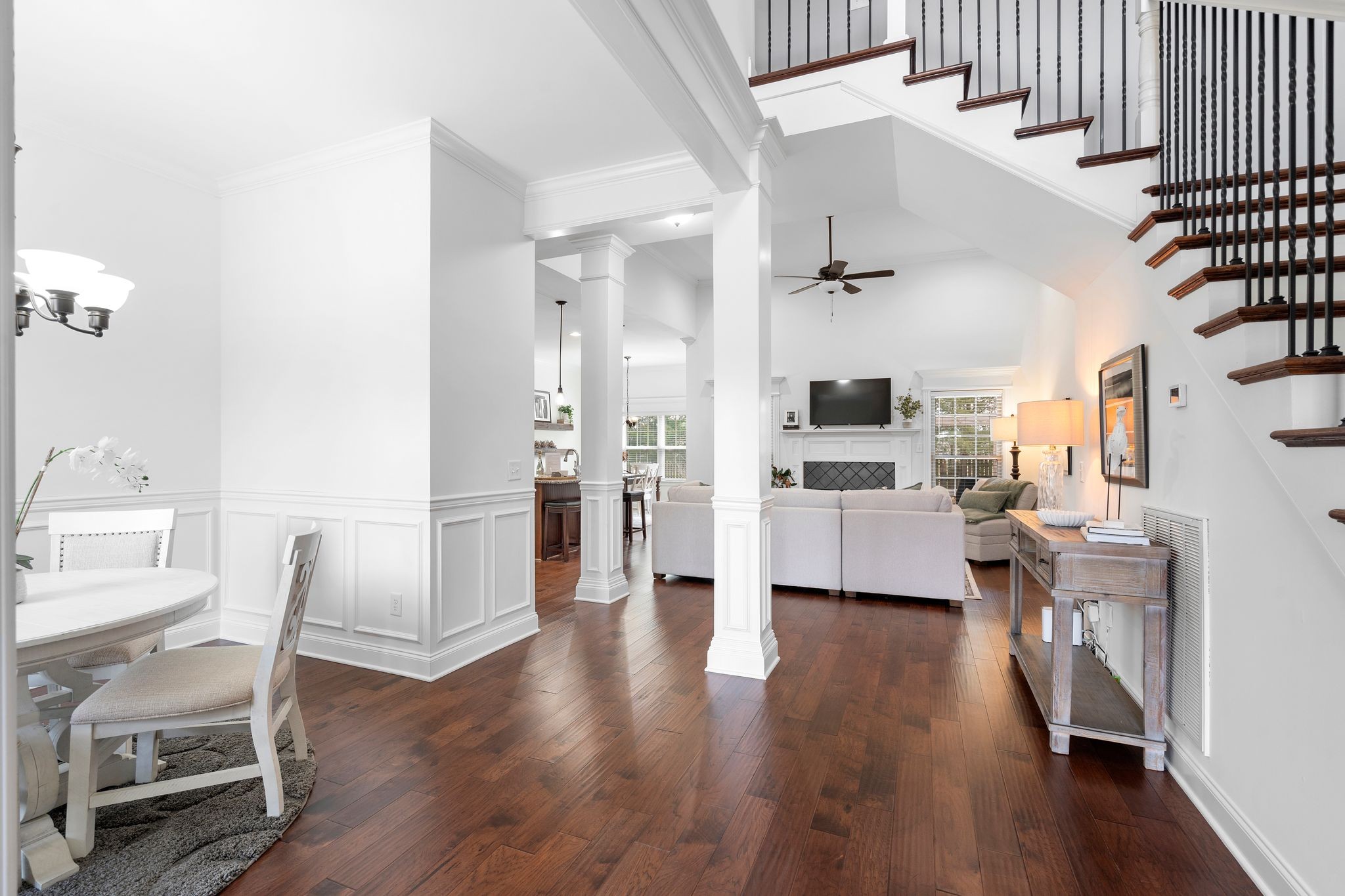 4424 Thoroughbred Ln