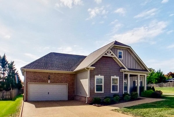 1103 McDonough Cir