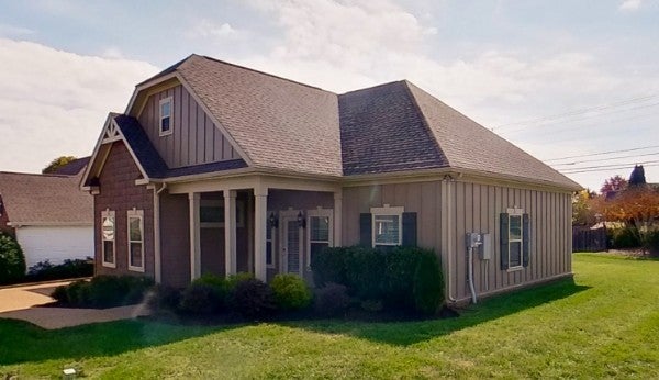 1103 McDonough Cir