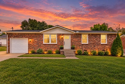 109 S Valley Rd Hendersonville TN 37075